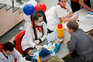 Съемочная команда телекомпании Вести 24 Югория провела с нами "Ночь диспансеризации"